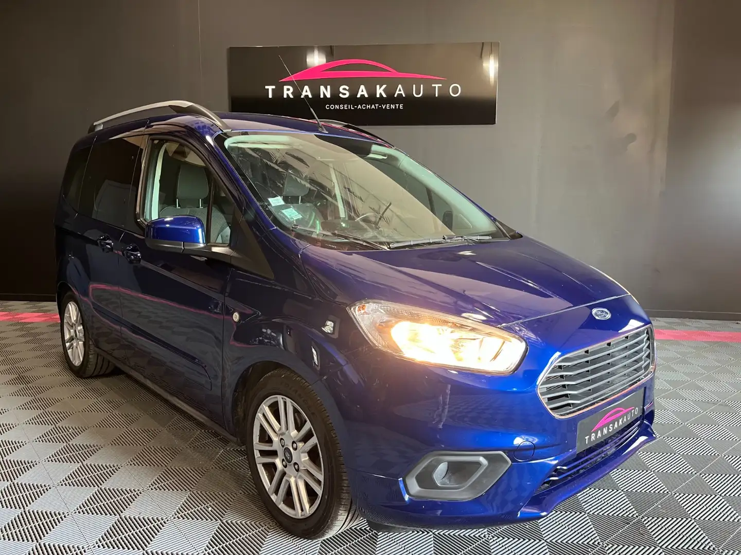 Ford Tourneo Courier 1.0 EcoBoost TITANIUM Blau - 1