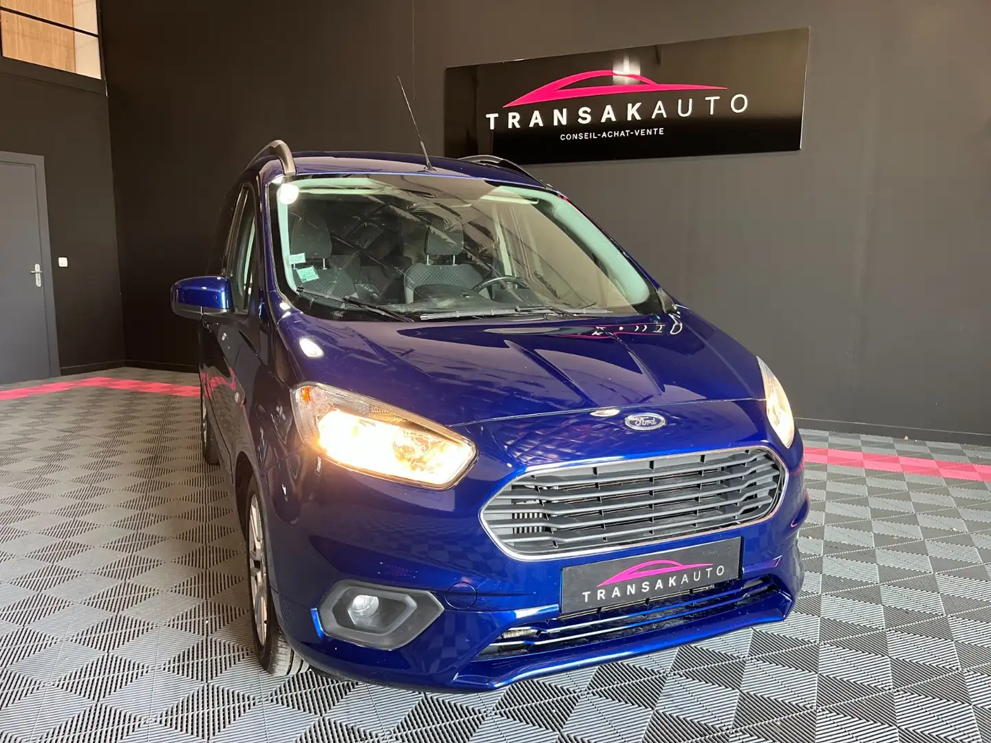 Ford Tourneo Courier TITANIUM Bleu - 2
