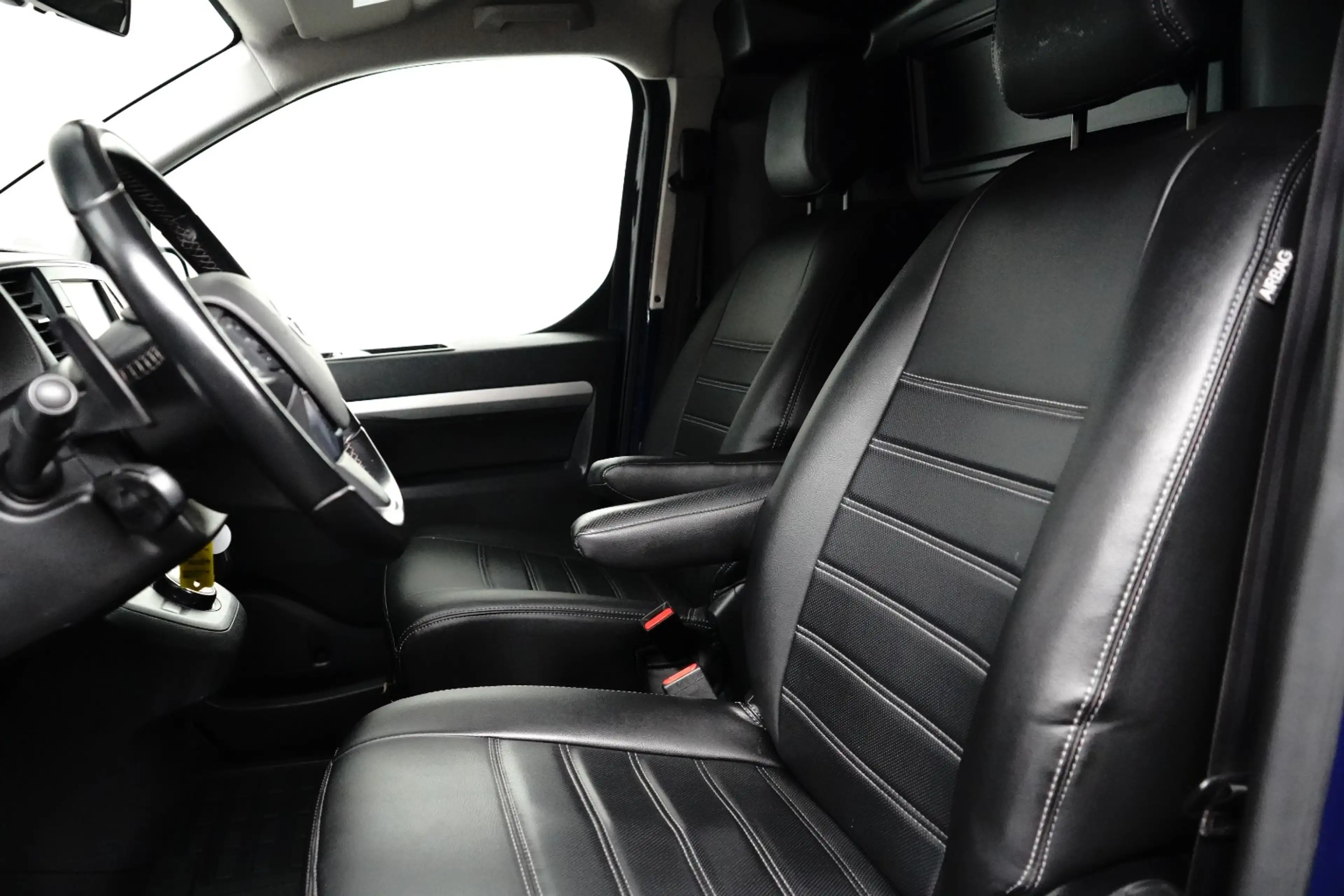 Toyota Proace Long Worker 2.0 D-4D 145pk Black Line | Automaat | — photo 6