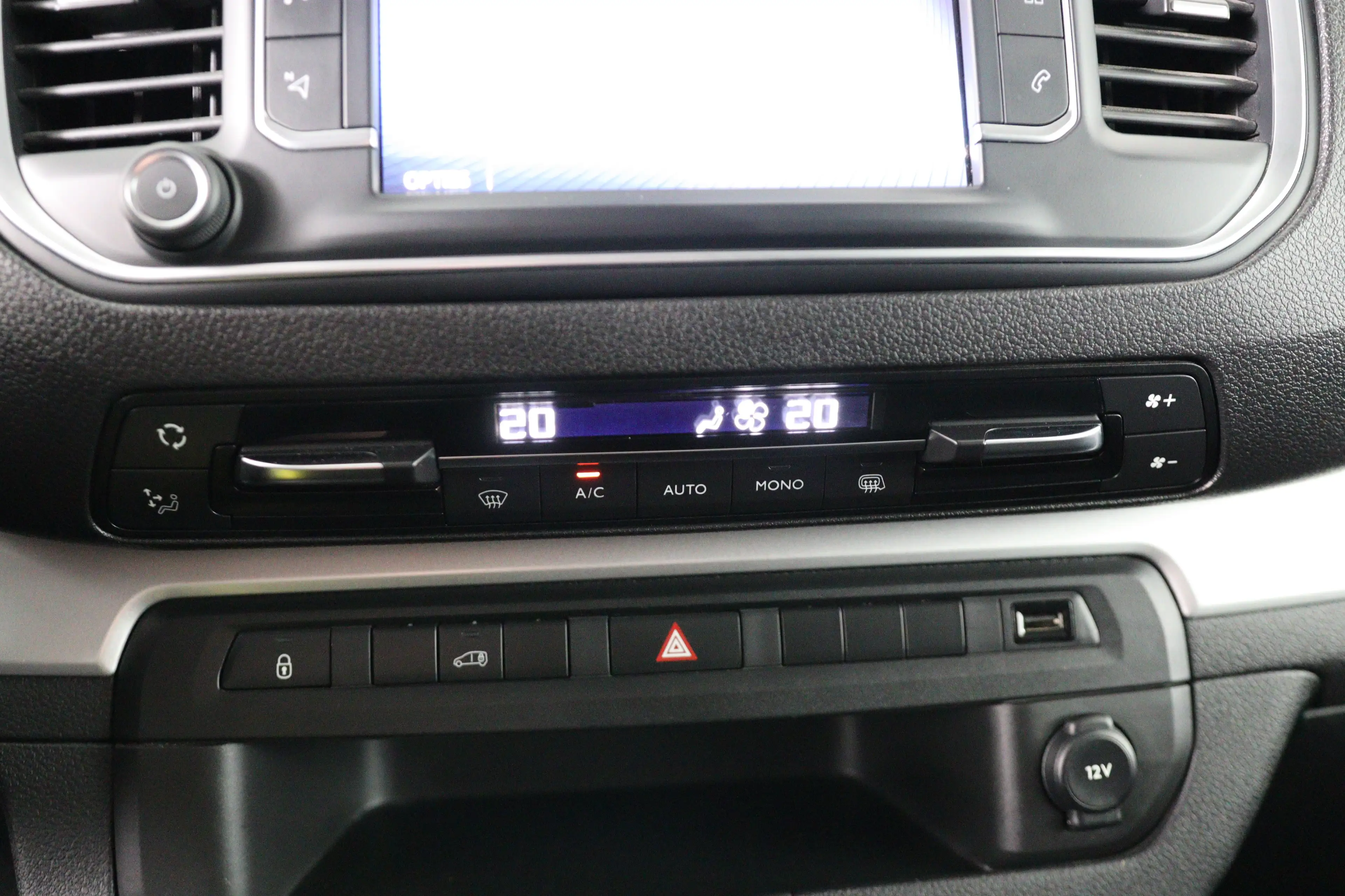 Toyota Proace Long Worker 2.0 D-4D 145pk Black Line | Automaat | — photo 8