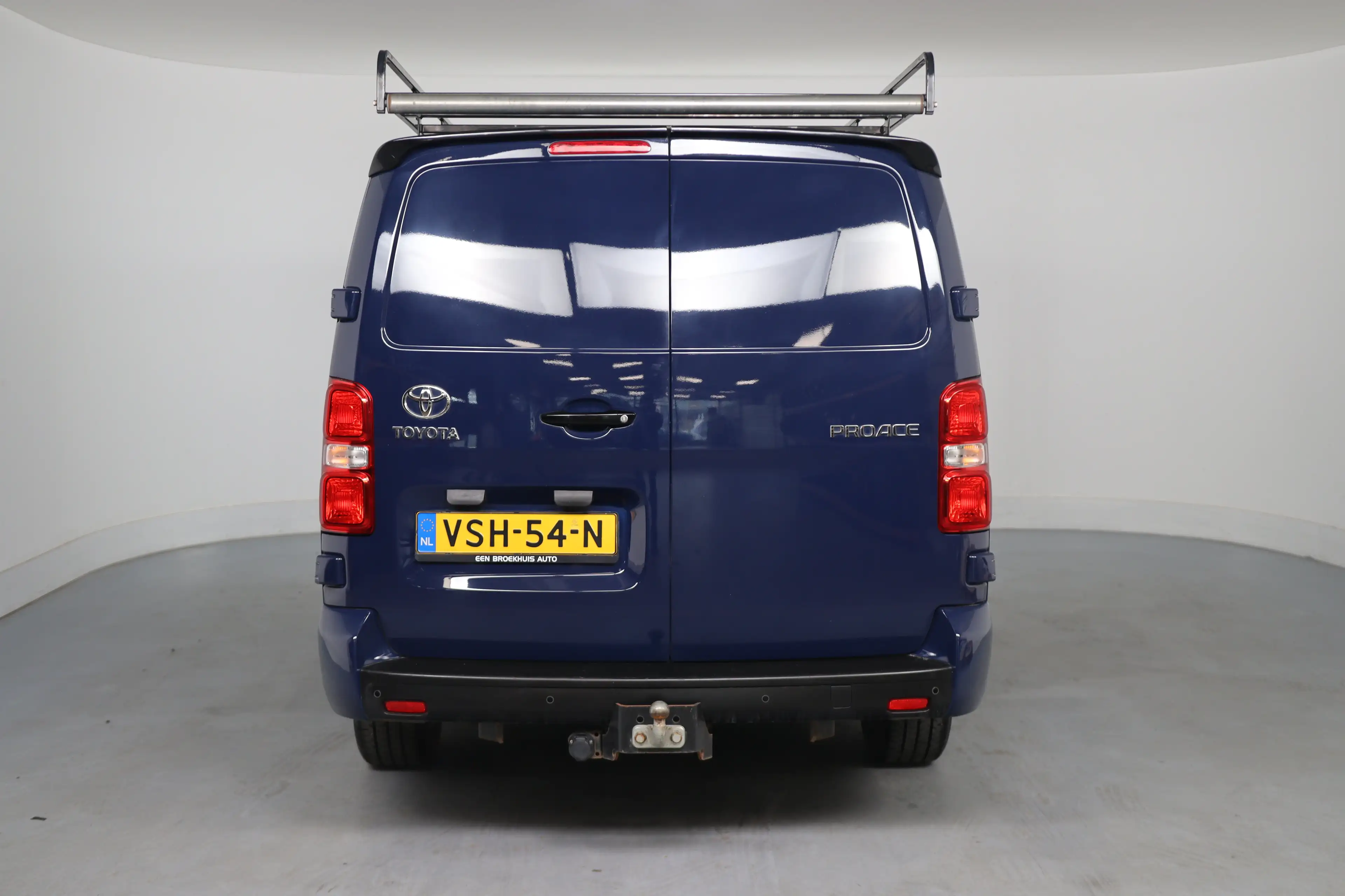 Toyota Proace Long Worker 2.0 D-4D 145pk Black Line | Automaat | — photo 14