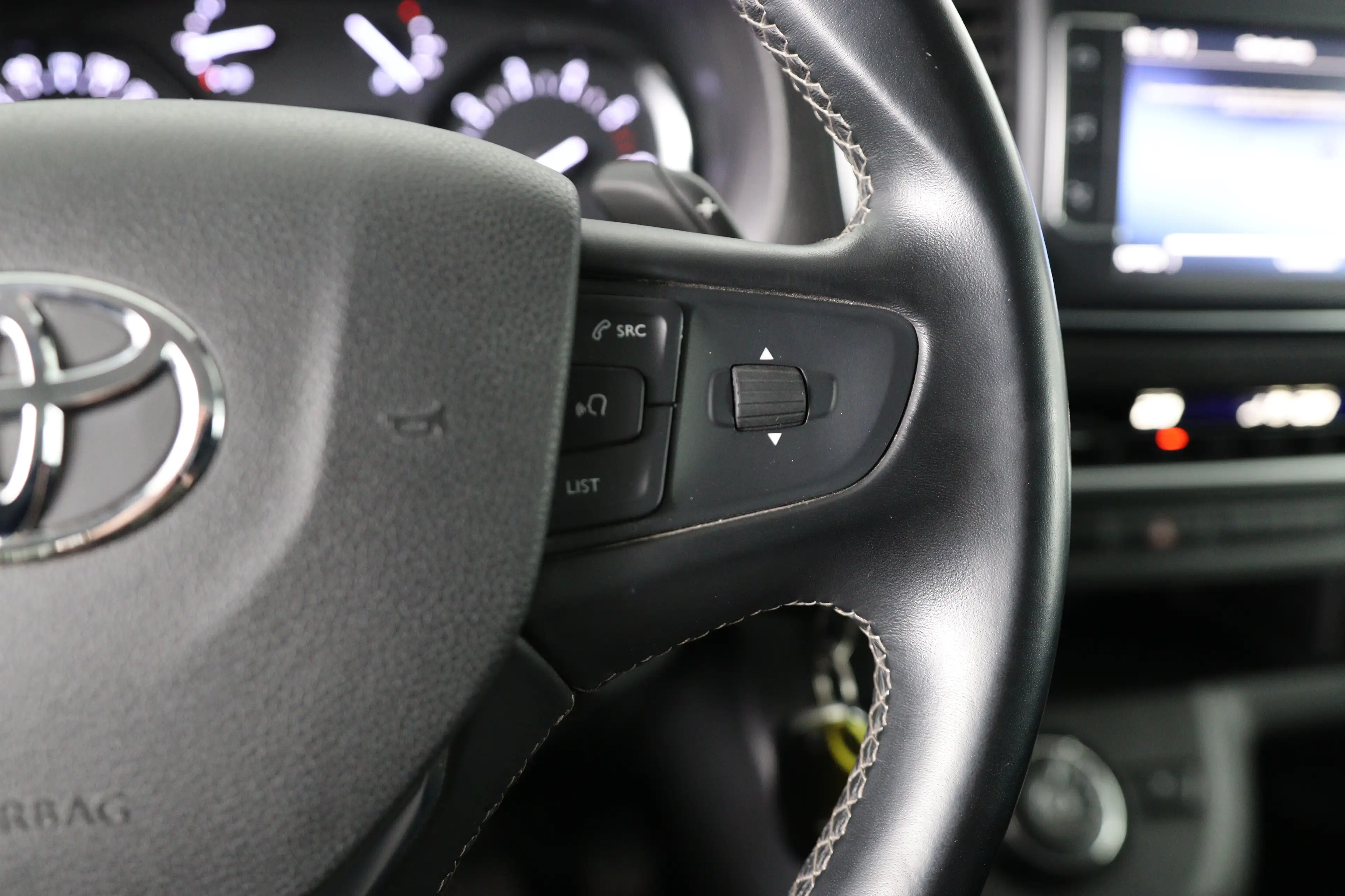 Toyota Proace Long Worker 2.0 D-4D 145pk Black Line | Automaat | — photo 25