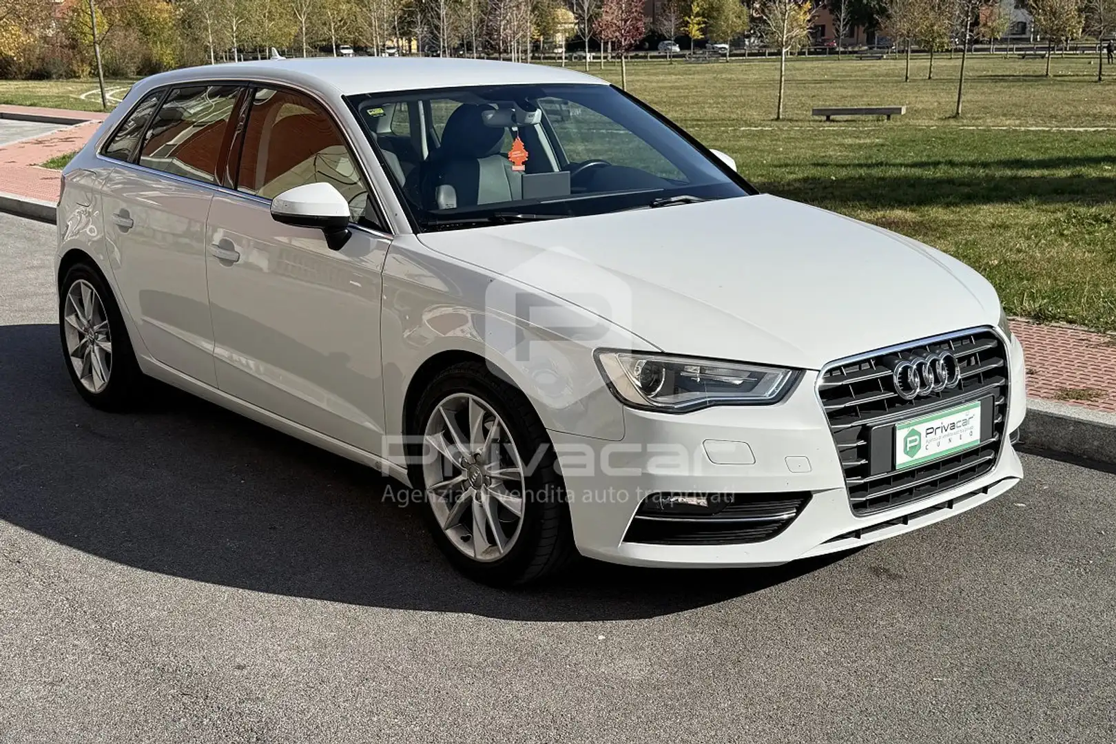 Audi A3 A3 SPB 2.0 TDI 150 CV clean diesel Ambition Bianco - 2