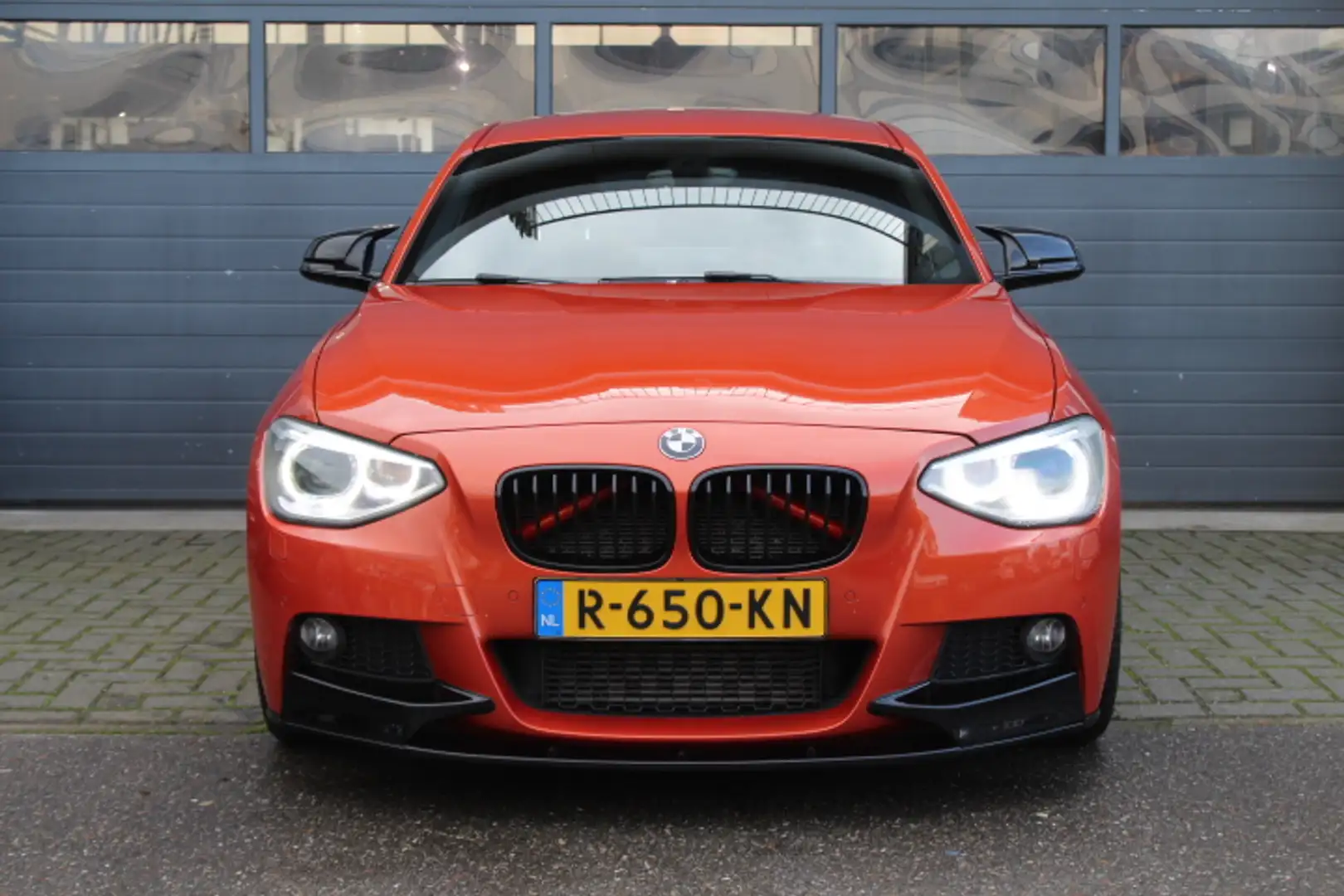 BMW 116 1-serie 116i M Sport 180 PK Parkassist, Carplay, C Orange - 2