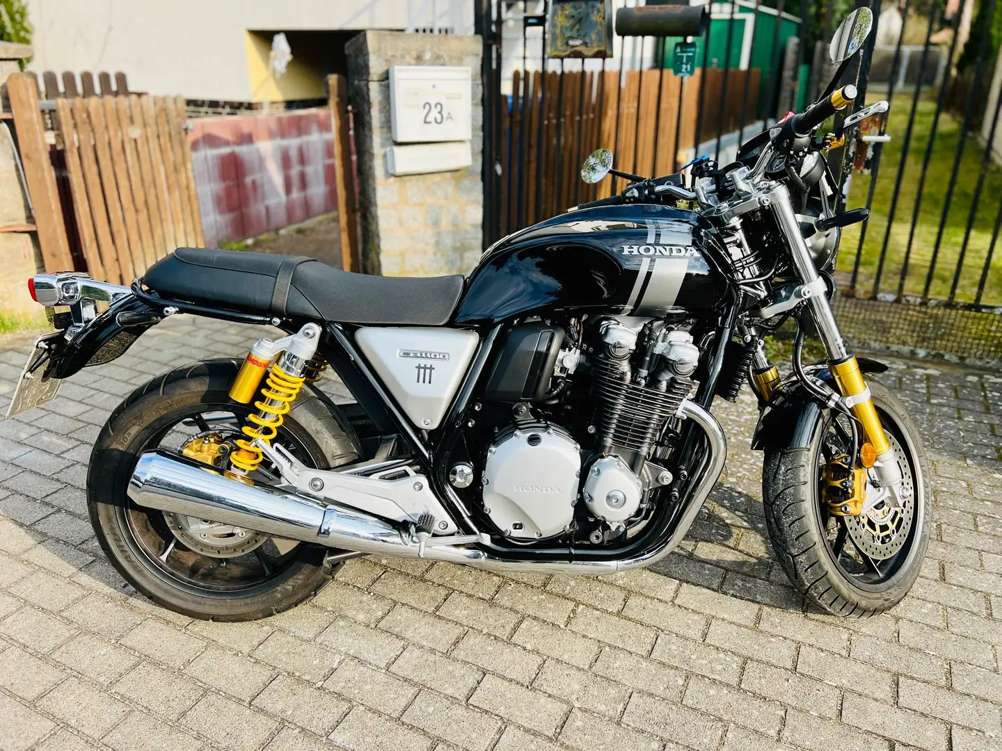 Honda CB 1100 RS Noir - 2