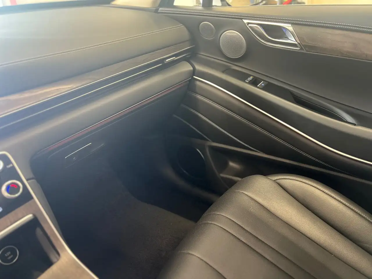Genesis GV80 снимка Genesis GV80