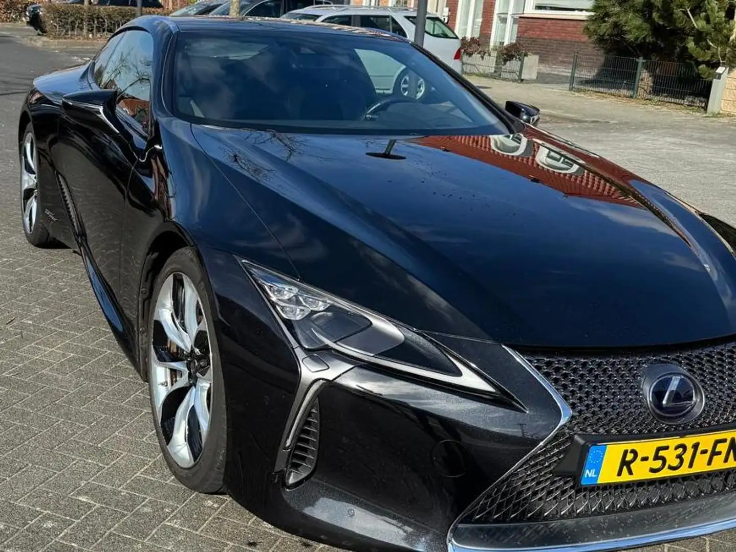 Lexus LC 500h 3.5 L V6 hybrid powertrain (engine code 8GR‑FXS) Schwarz - 2