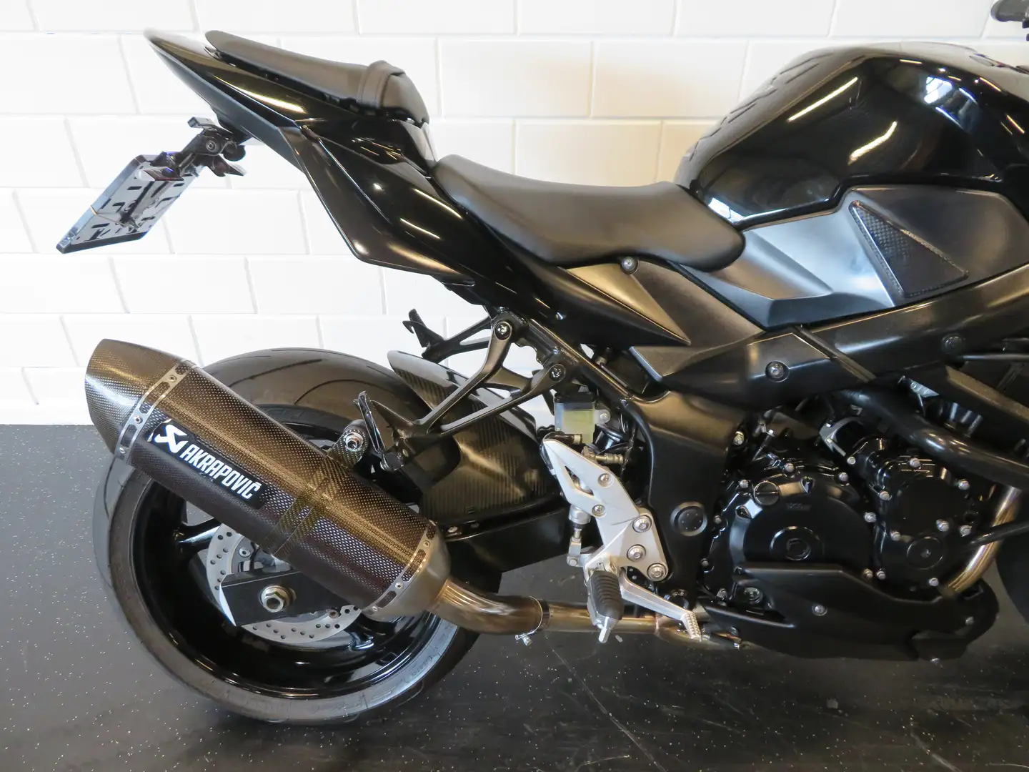 Suzuki GSR 750 GSR750 AKRAPOVIC SUPPER!! Noir - 2