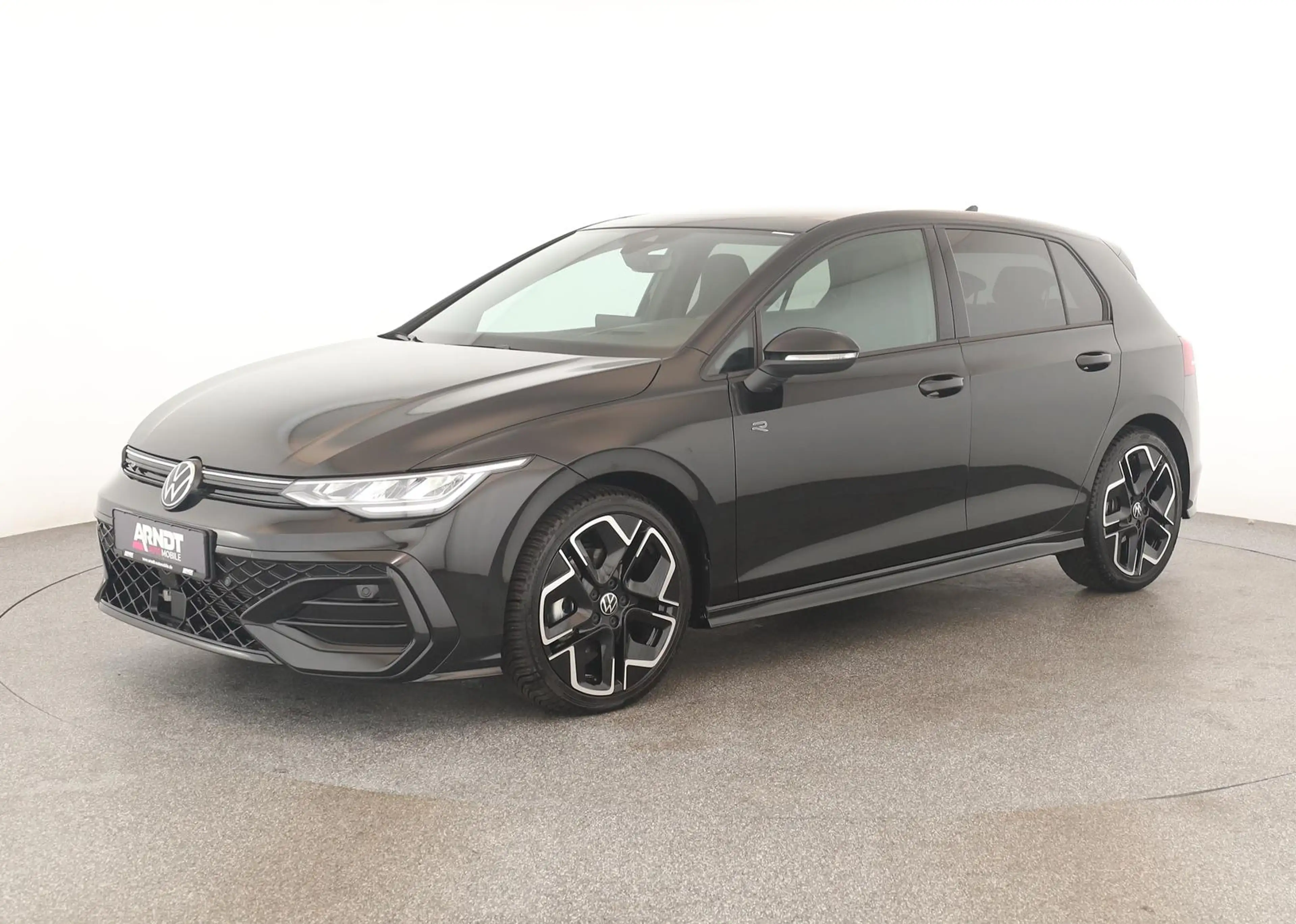 Volkswagen Golf 2.0 TDI DSG R-Line Pano HUD Nav ACC Kam 18" — photo 2