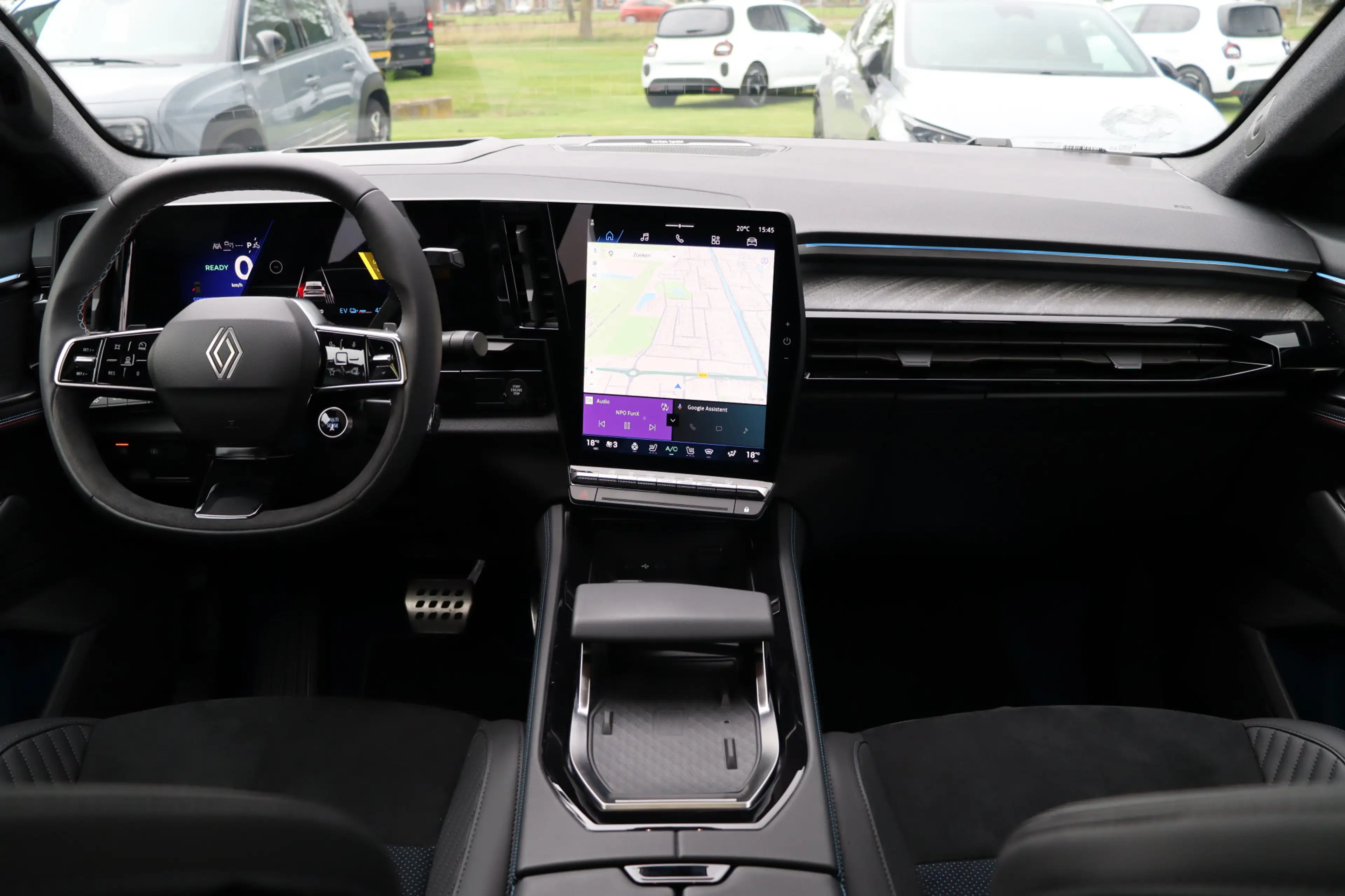 Renault Rafale 1.2 E-Tech 4x4 plug-in hybrid 300 atelier Alpine | — photo 2