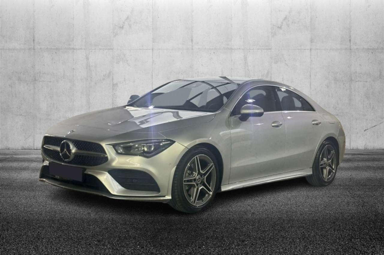Mercedes-Benz CLA 200 AUTOMATIC Premium
