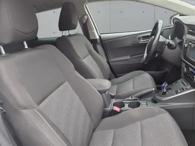 Toyota Auris view 10