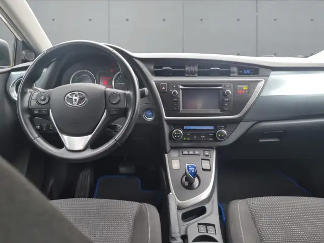 Toyota Auris view 12