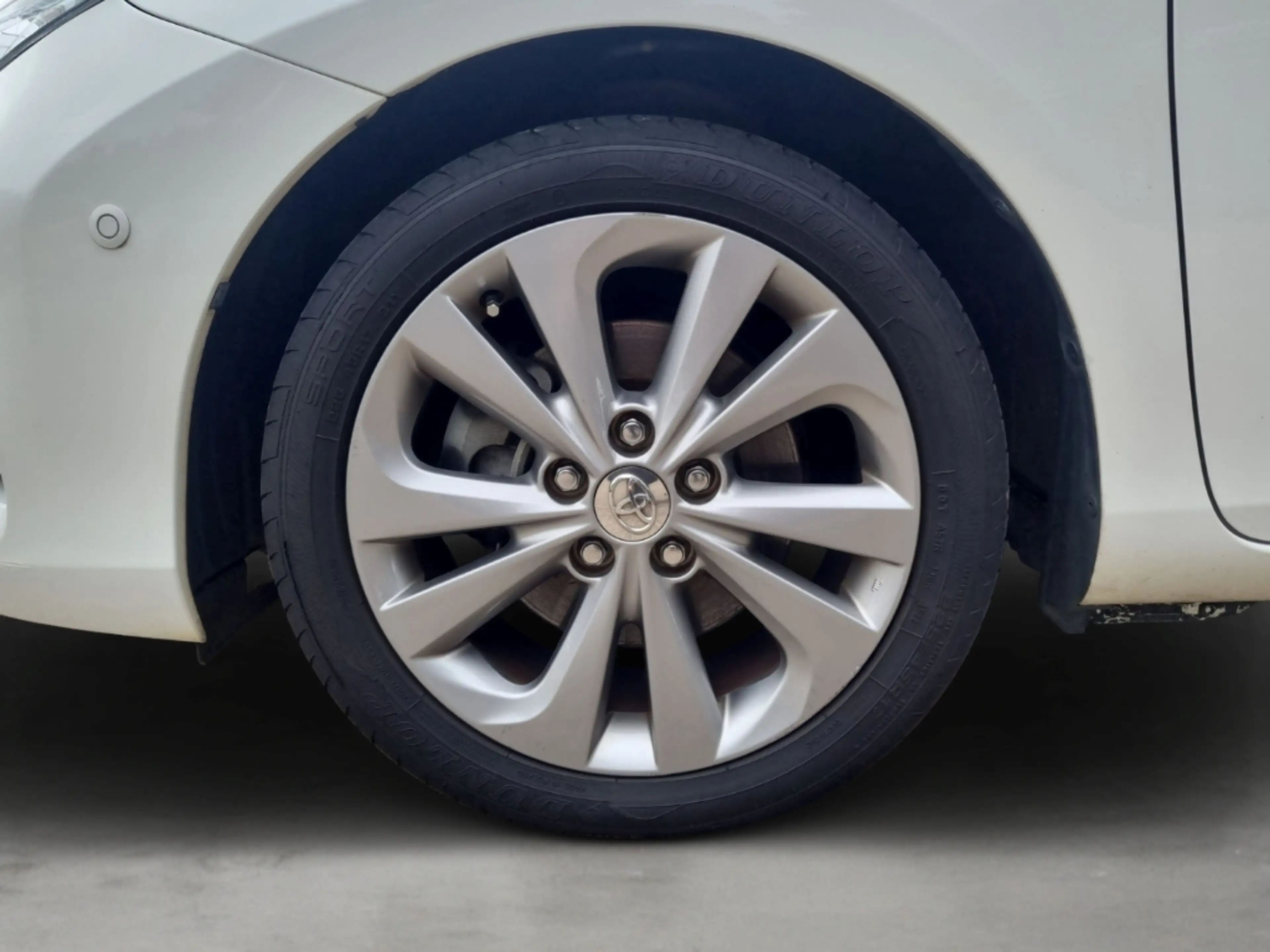 Toyota Auris Touring Sports Hybrid Life+ Navi DAB SHZ Keyless E — photo 7