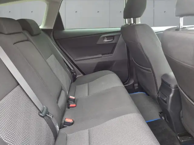 Toyota Auris view 11