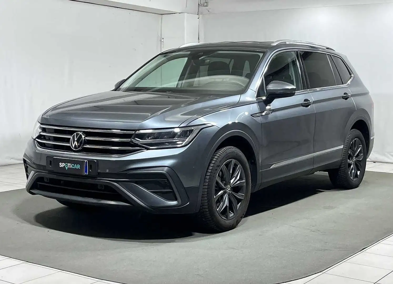 Volkswagen Tiguan Allspace 2.0 TDI SCR DSG Life 7 posti Gris - 1