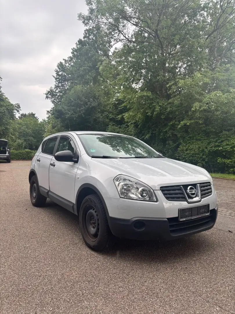 Nissan Qashqai Visia 1.6 Silber - 1