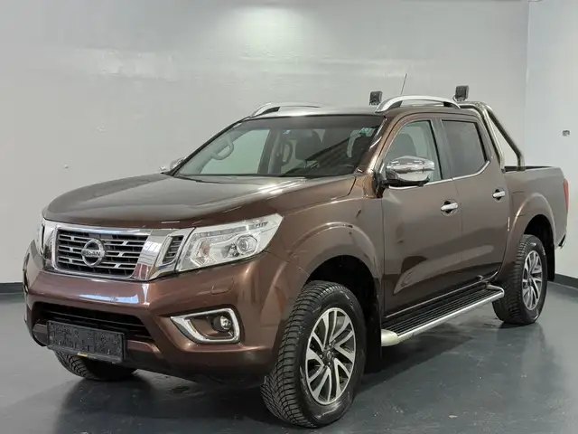 Nissan NP300 Navara Double Cab 4x4 Aut. *UNTERBODENSCHUTZ NEU*