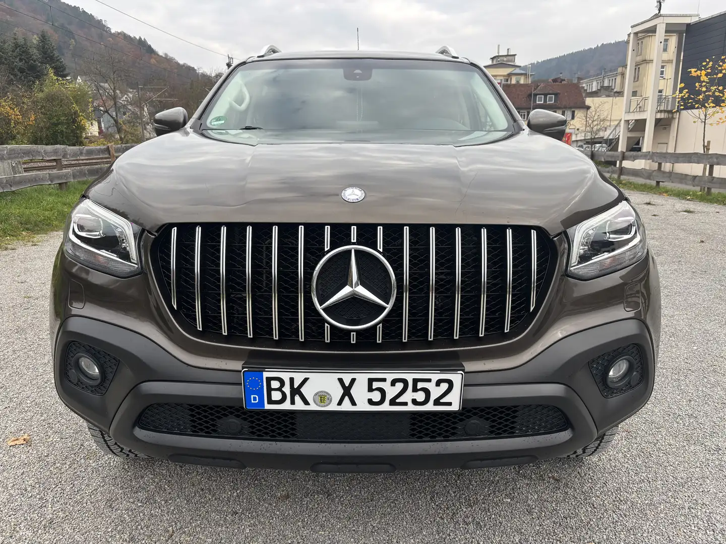 Mercedes-Benz X 250 d 4MATIC Aut. PURE LED AHK Kofferaufbau 2. Besitz Marrone - 2