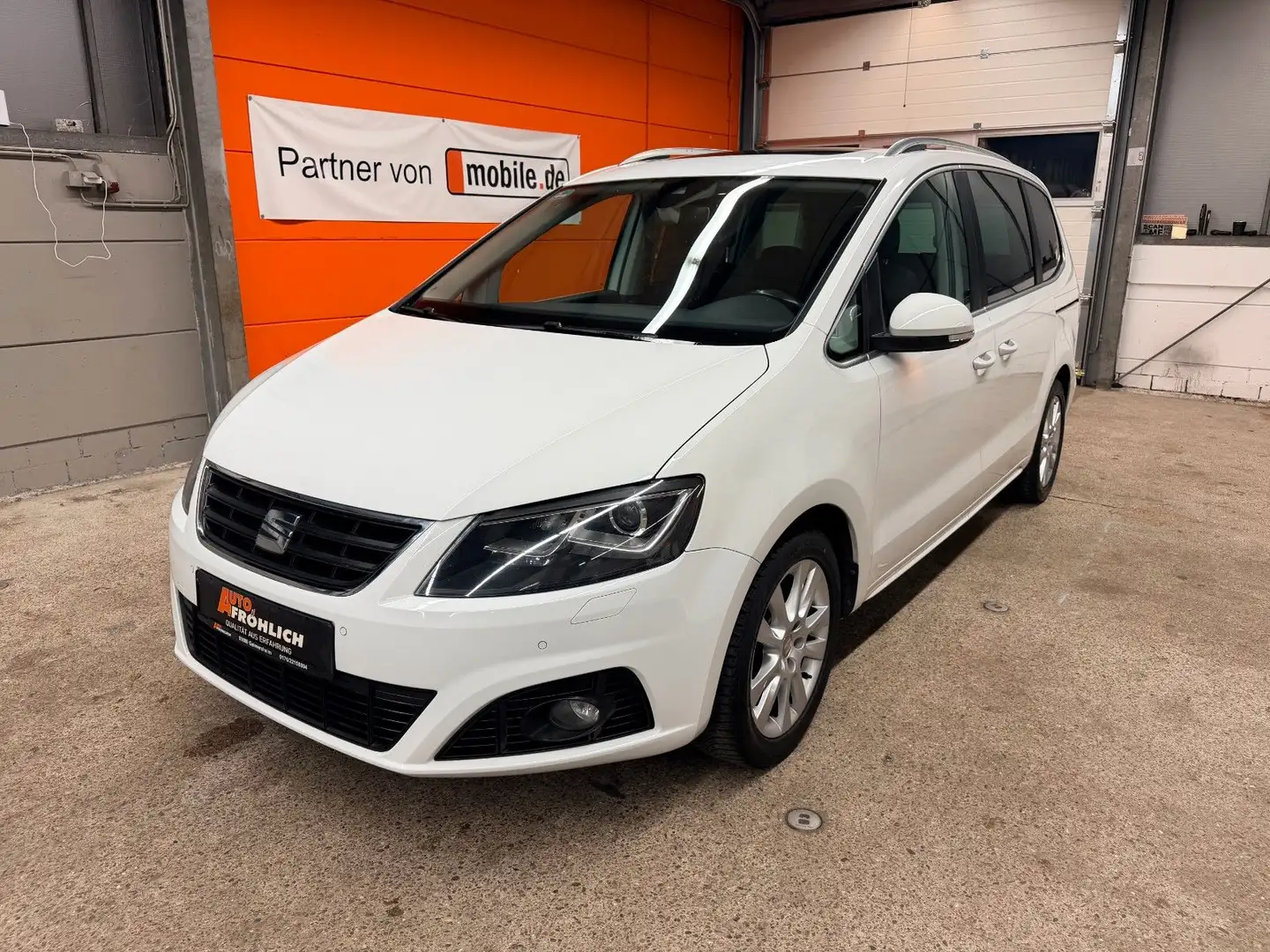 SEAT Alhambra 2.0 TDI DSG Crono Plus Pano Kamera AHK Alb - 1