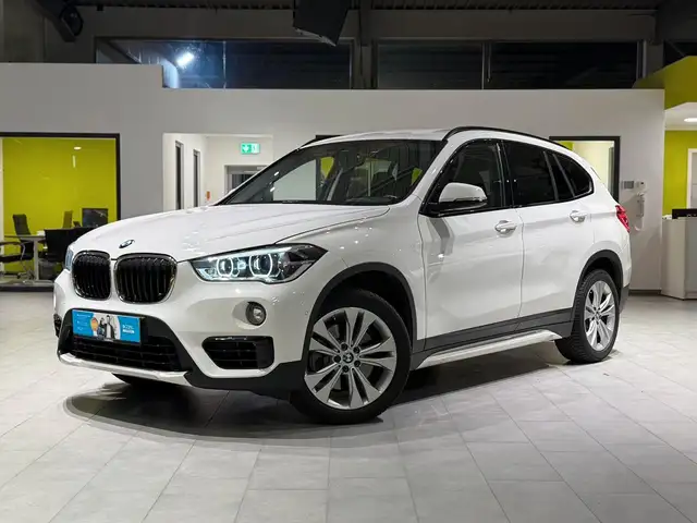 BMW X1 xDrive 20 i Sport Line *RFK*X-Drive*Shadow*