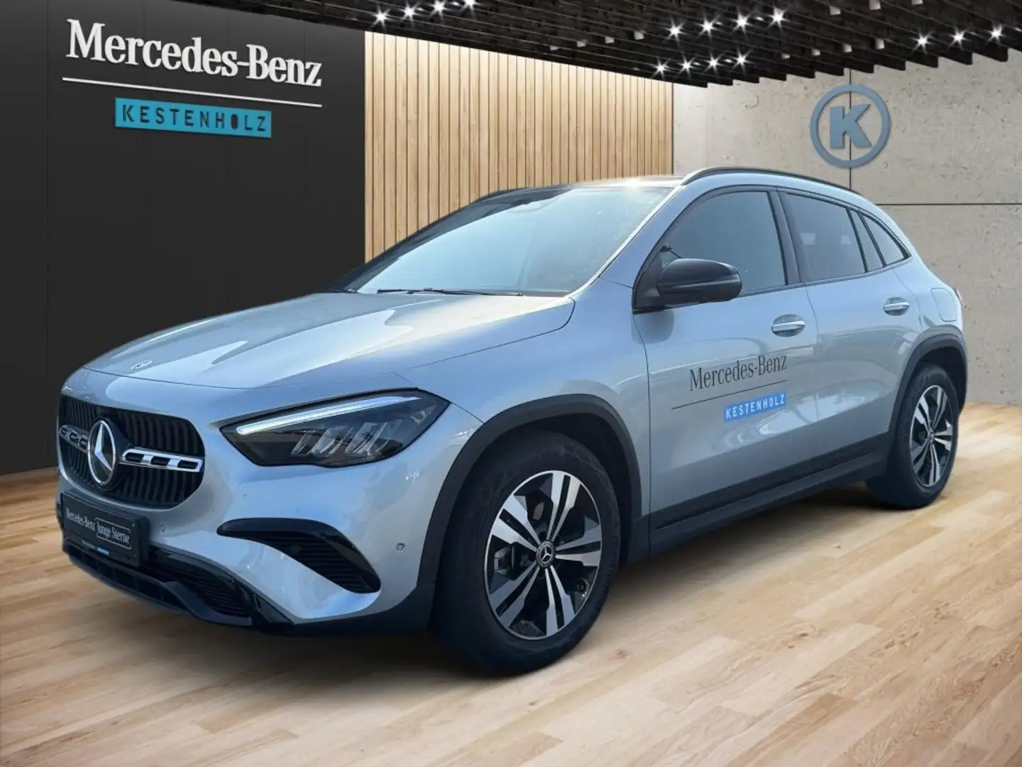 Mercedes-Benz GLA 180 GLA 180 d *PROGR*NIGHT*PANO*MBUX*360°*NAVI* Silber - 1