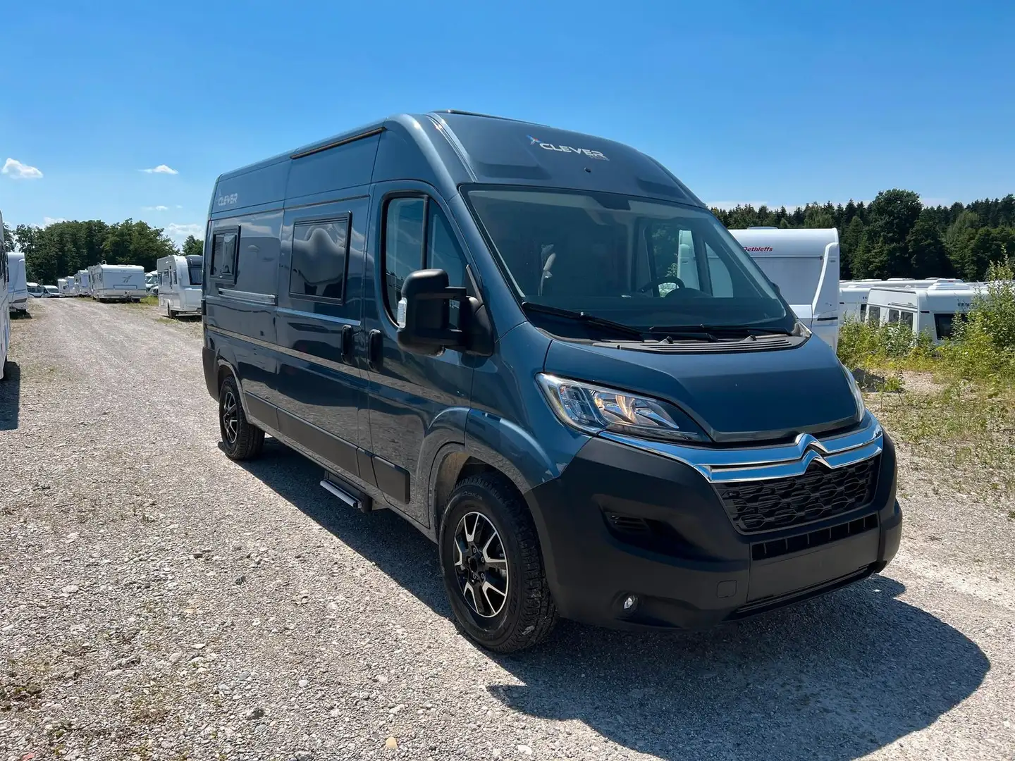 Clever Van Celebration Grau - 1