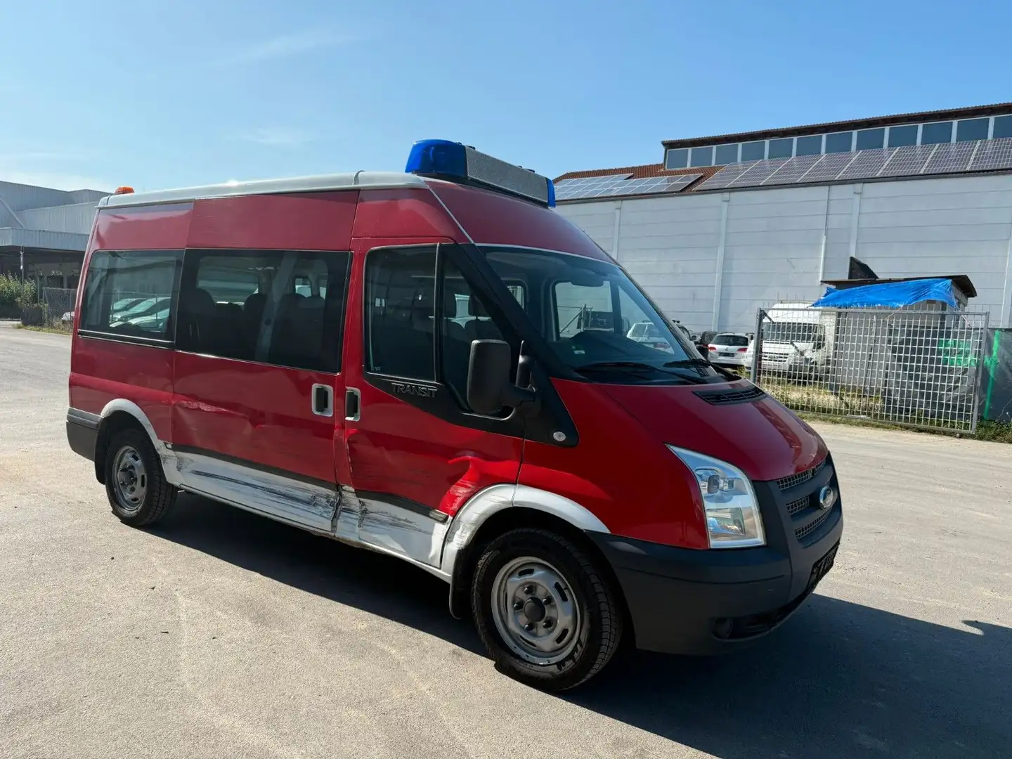 Ford Transit Kombi FT 300 M 9 SITZER Rouge - 2