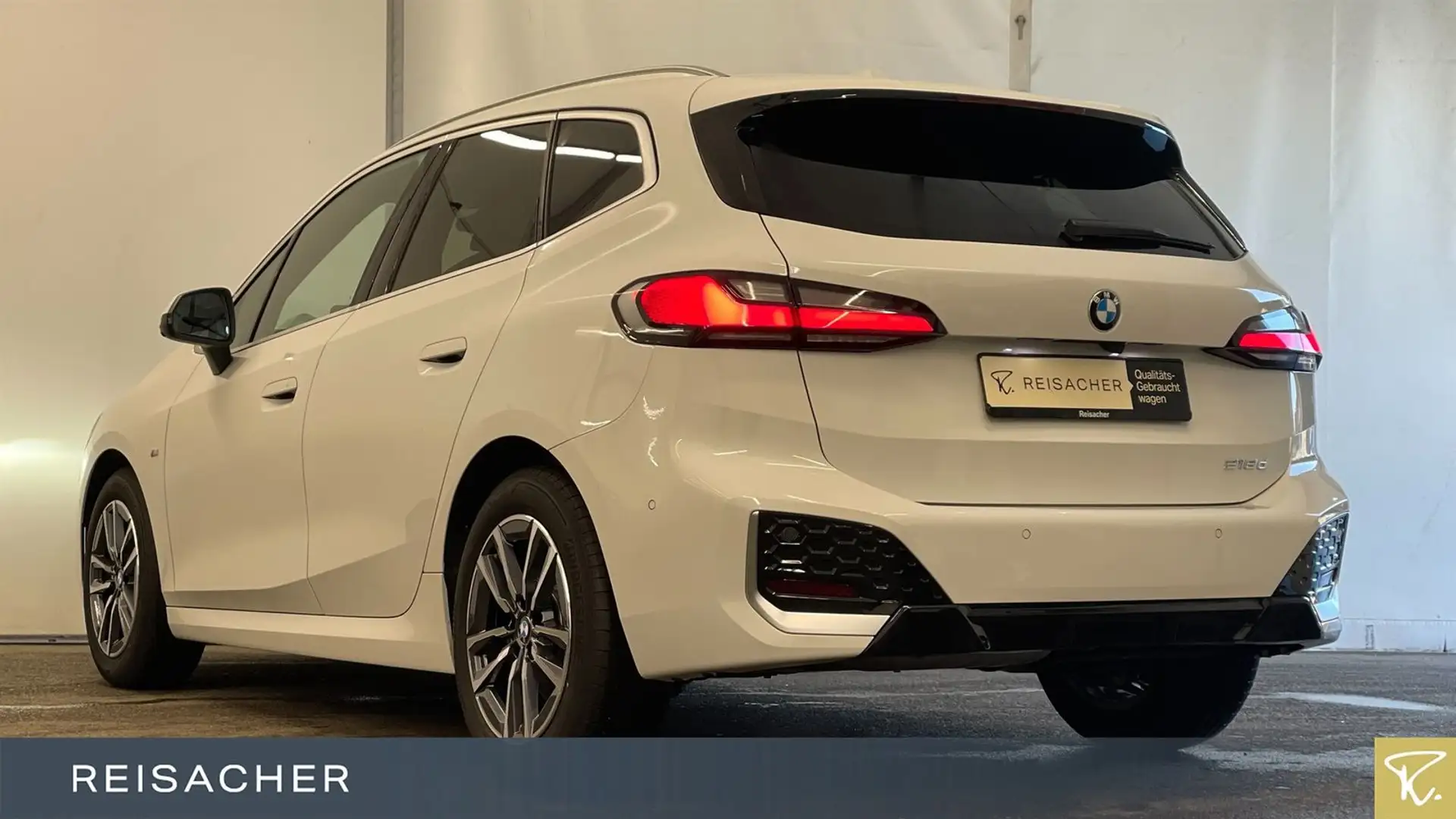 BMW 218 d A Active Tourer M-Sport AHK LCPRo HUD 360° Blanc - 2