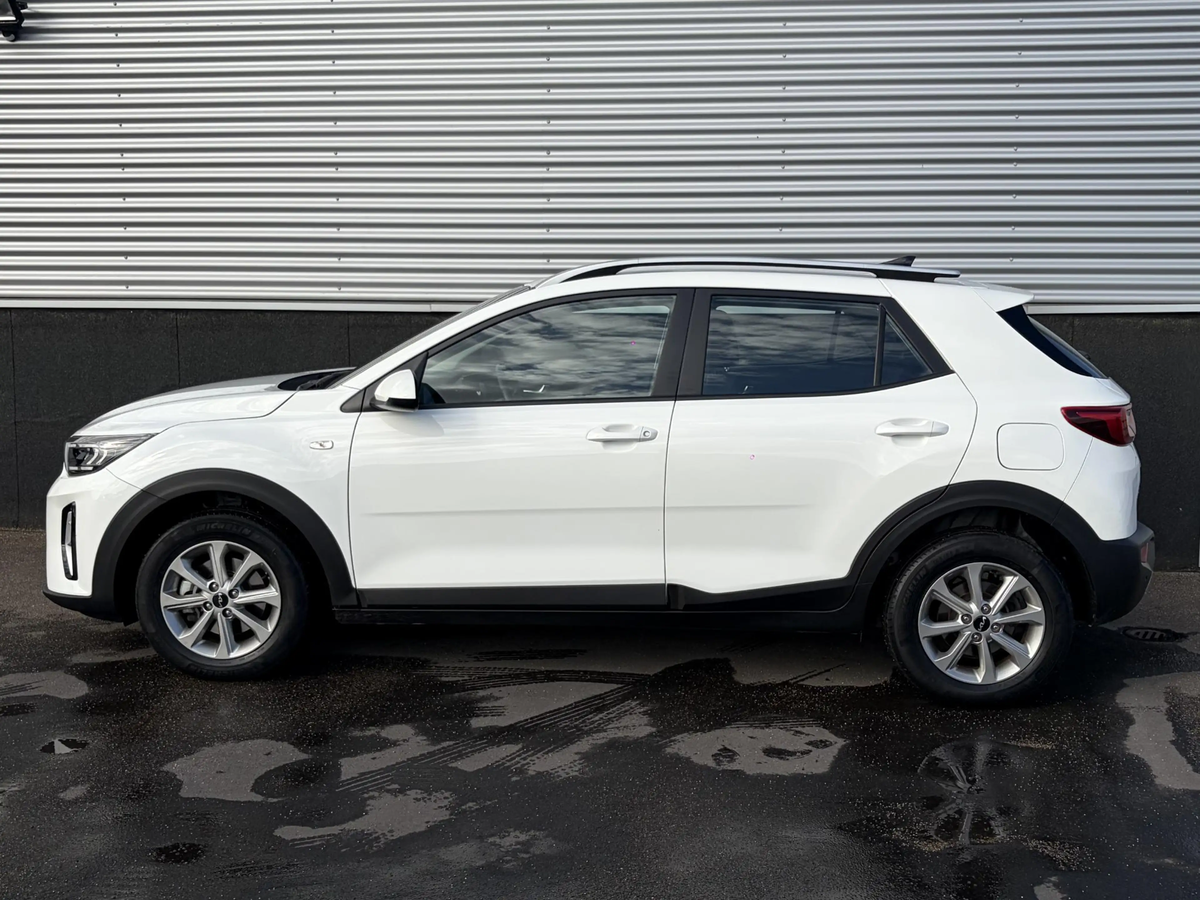Kia Stonic 1.0 T-GDi MHEV DynamicLine NL-auto, Parkeersensore — photo 2