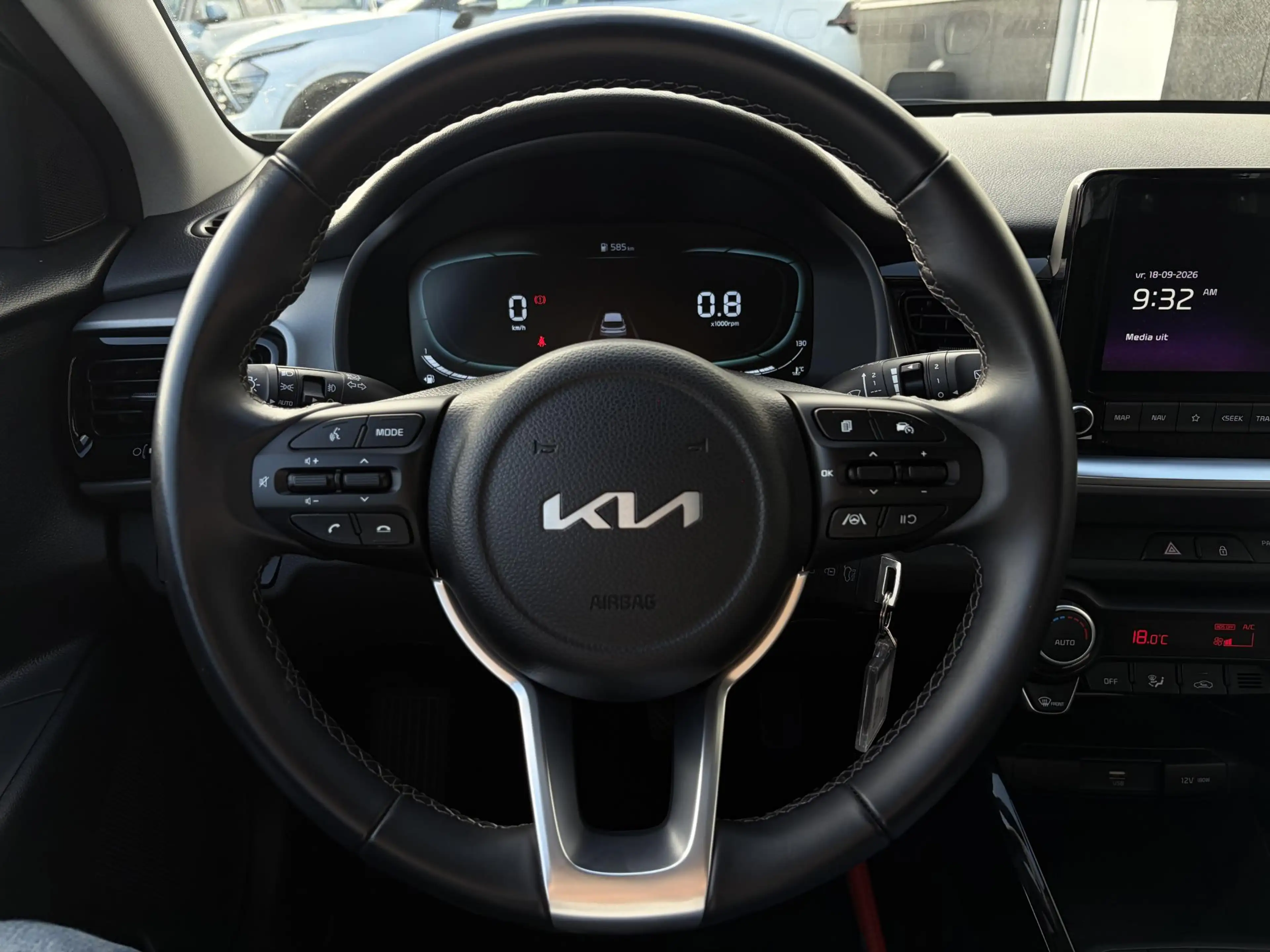 Kia Stonic 1.0 T-GDi MHEV DynamicLine NL-auto, Parkeersensore — photo 11