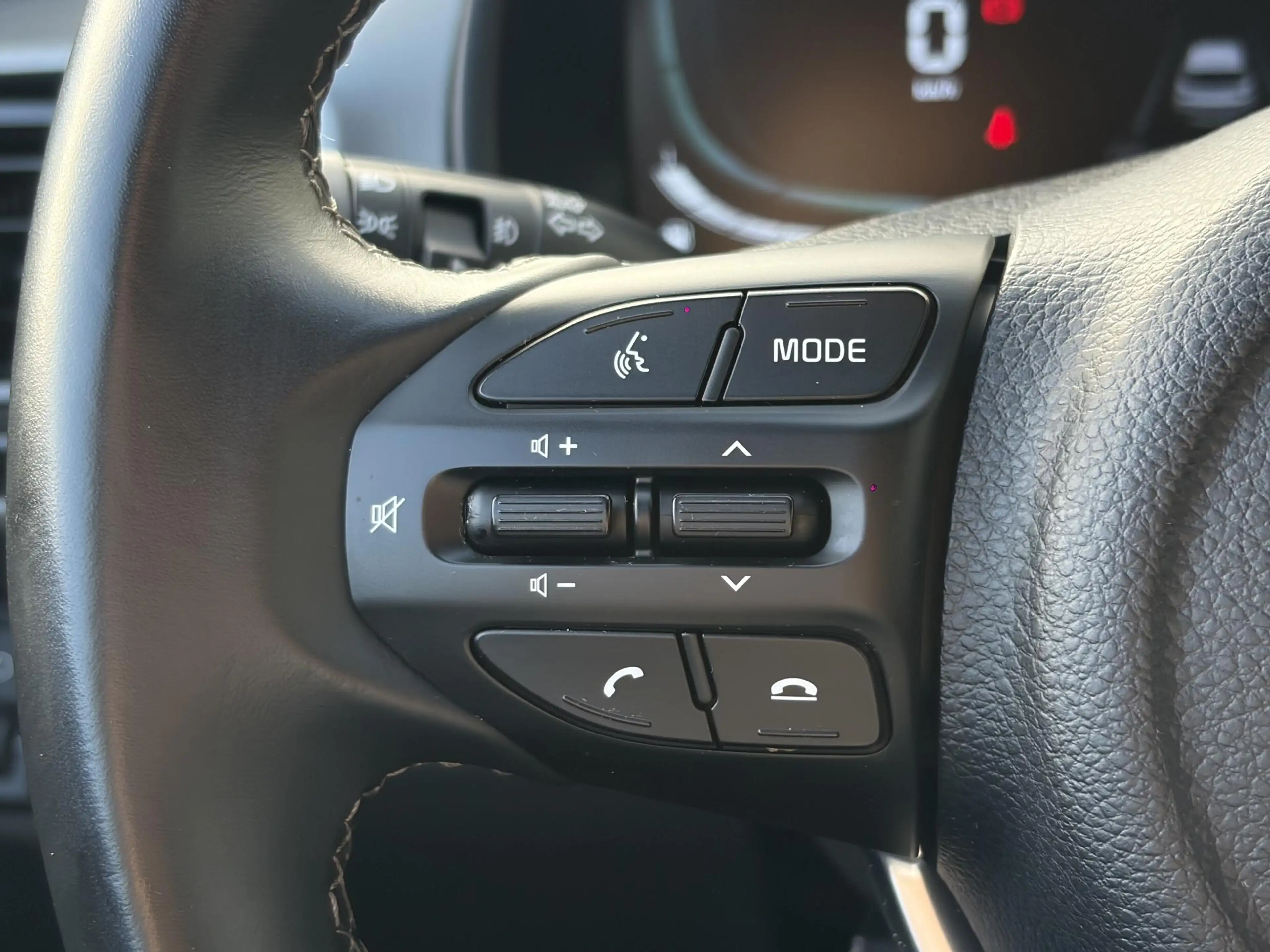 Kia Stonic 1.0 T-GDi MHEV DynamicLine NL-auto, Parkeersensore — photo 10
