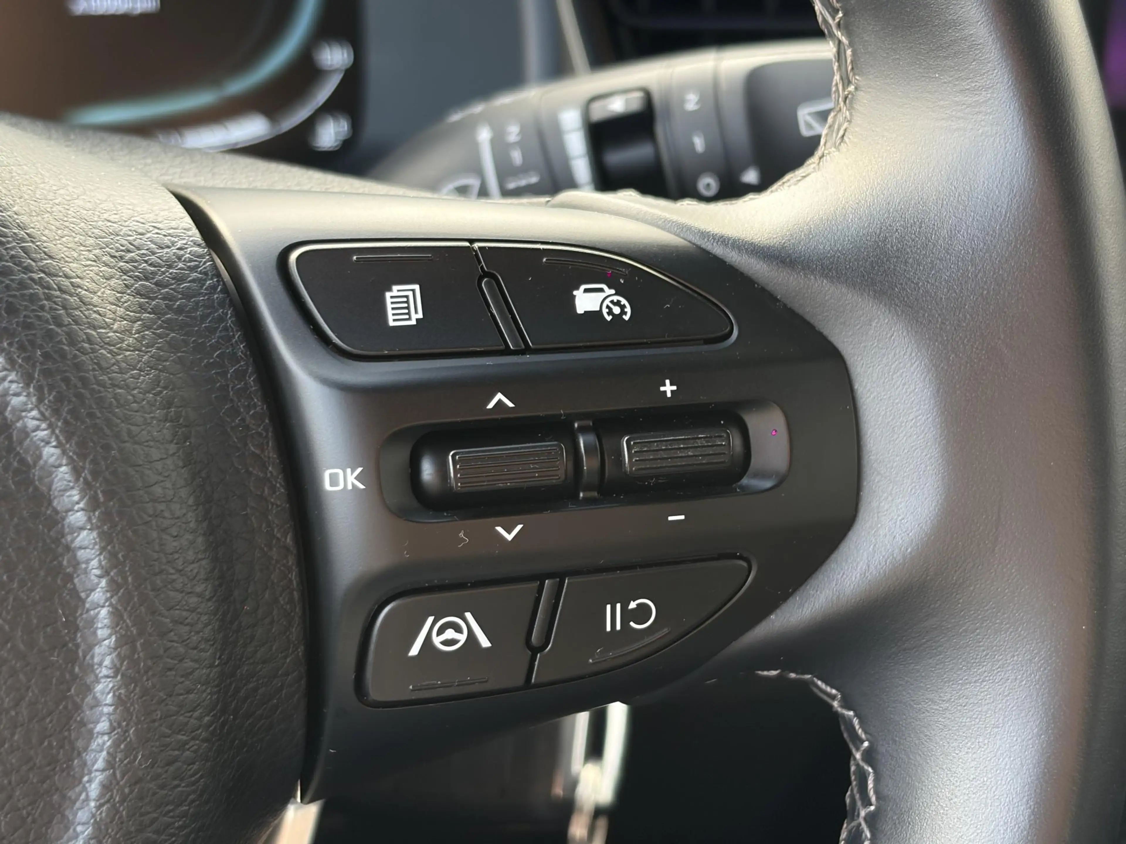 Kia Stonic 1.0 T-GDi MHEV DynamicLine NL-auto, Parkeersensore — photo 15