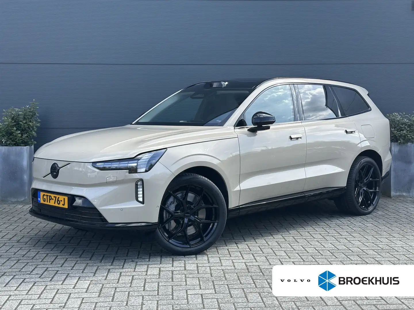 Volvo EX90 Twin Motor Performance Ultra 7p. 111 kWh | 22" Vos Bruin - 1