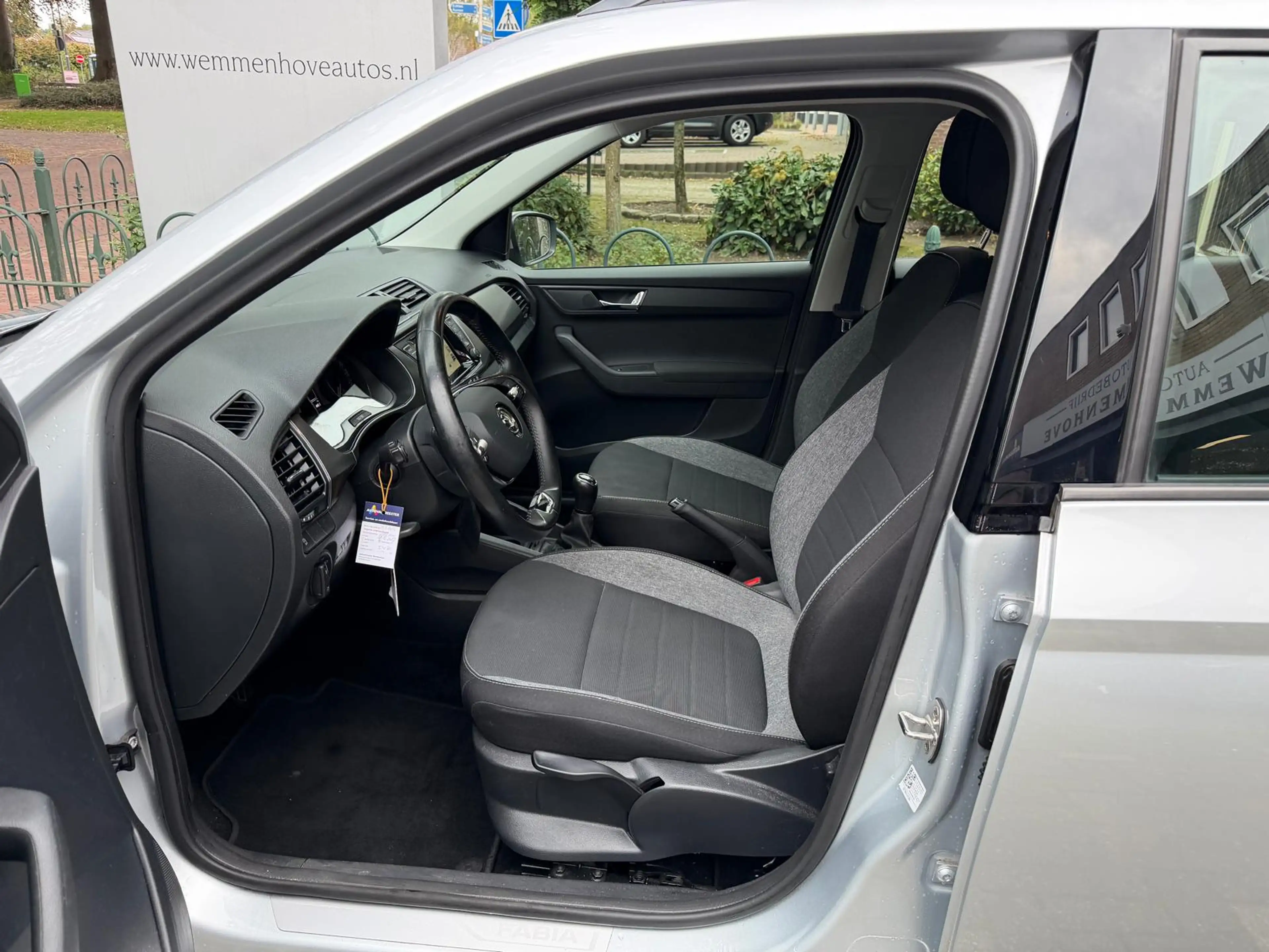 Skoda Fabia Combi 1.0 TSI Business Edition — photo 14