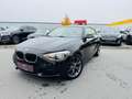 BMW 114 114 i Schwarz - thumbnail 1