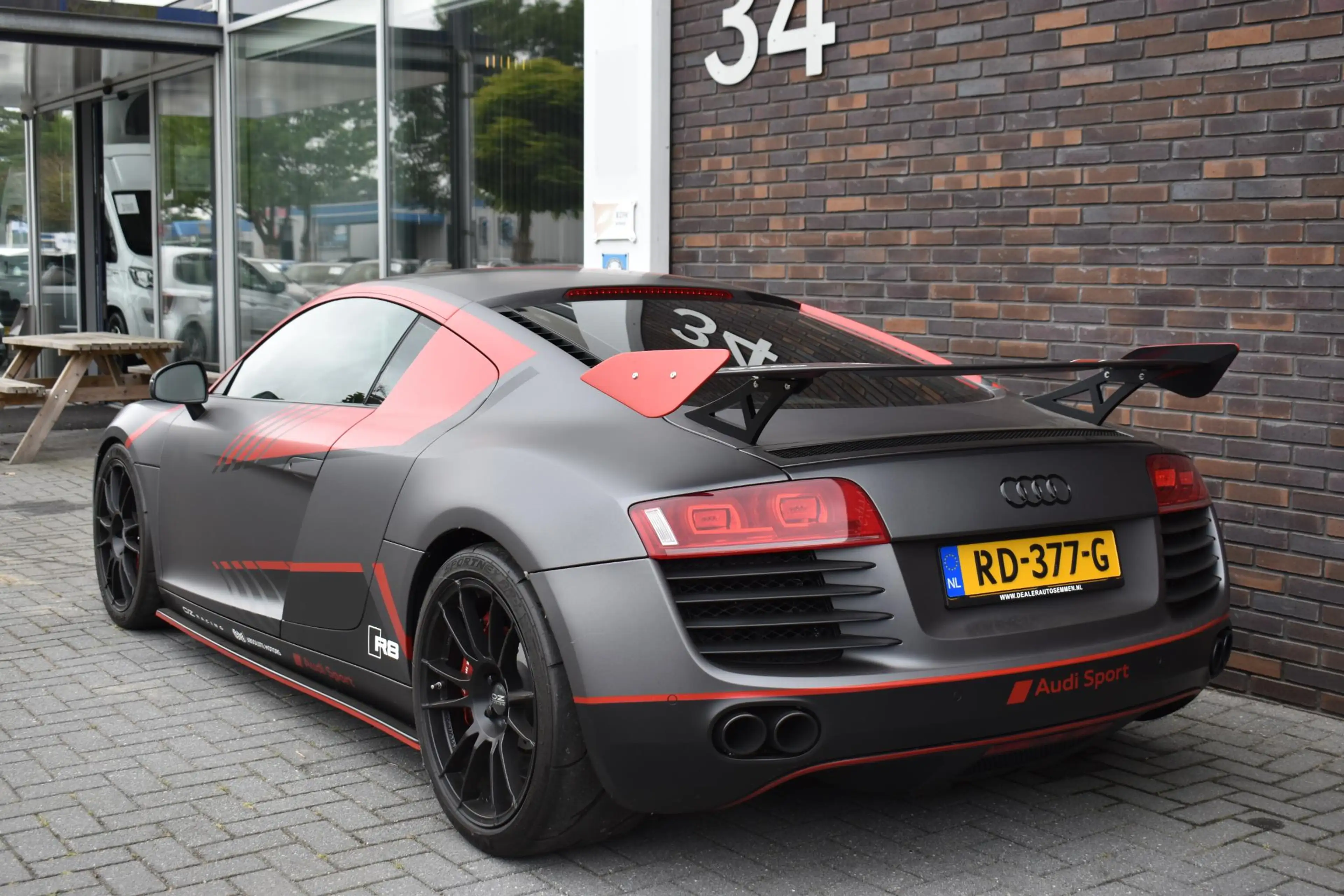 Audi R8 4.2 V8 FSI 49000KM! Audi R8 4.2 V8 FSI — photo 2
