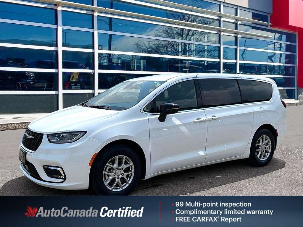 2025 Chrysler Pacifica Select