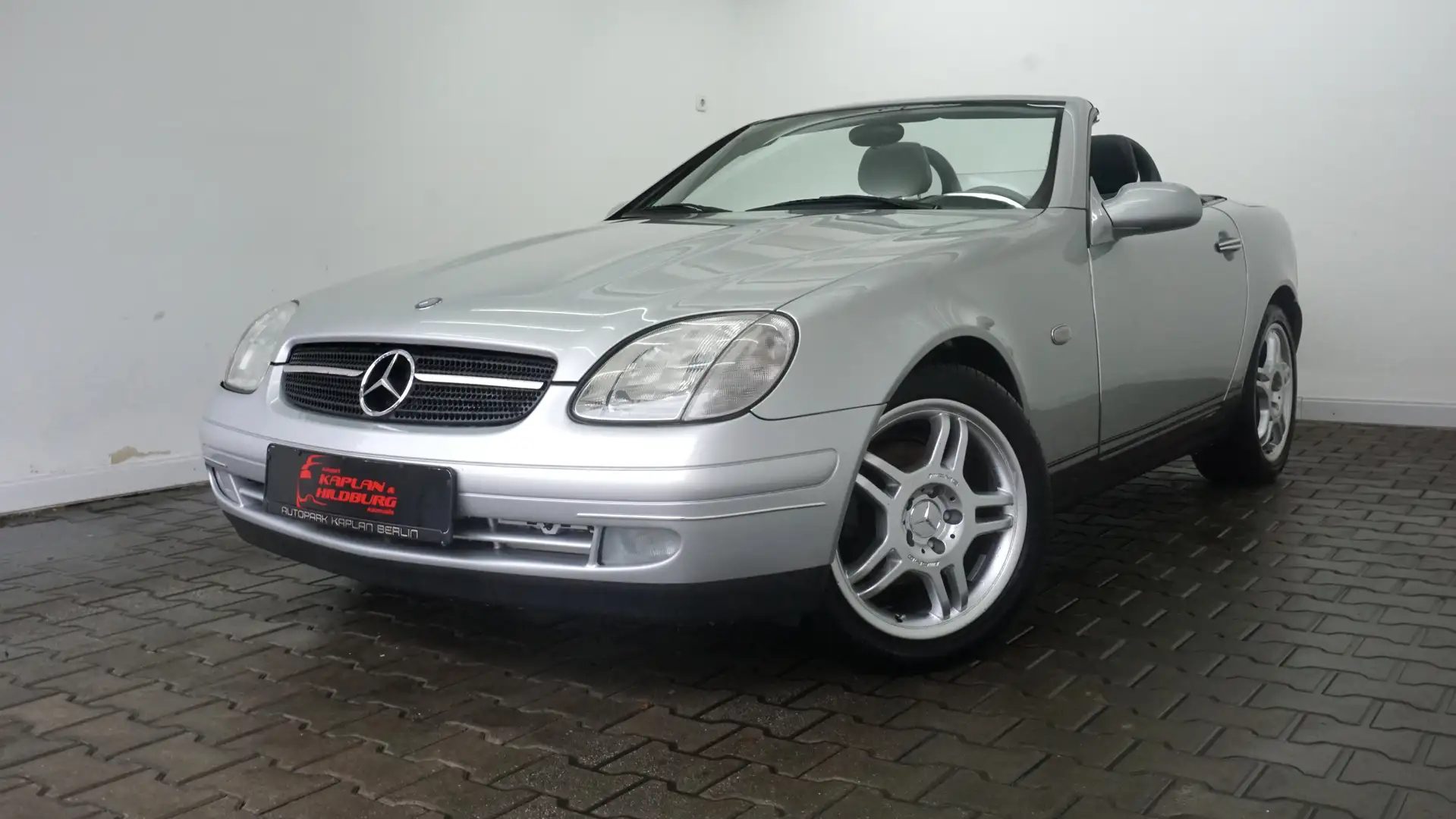 Mercedes-Benz SLK 200 200 AUTOMATIK, LEDER, KLIMA, TEMPOMAT, KEIN ROST Silber - 1