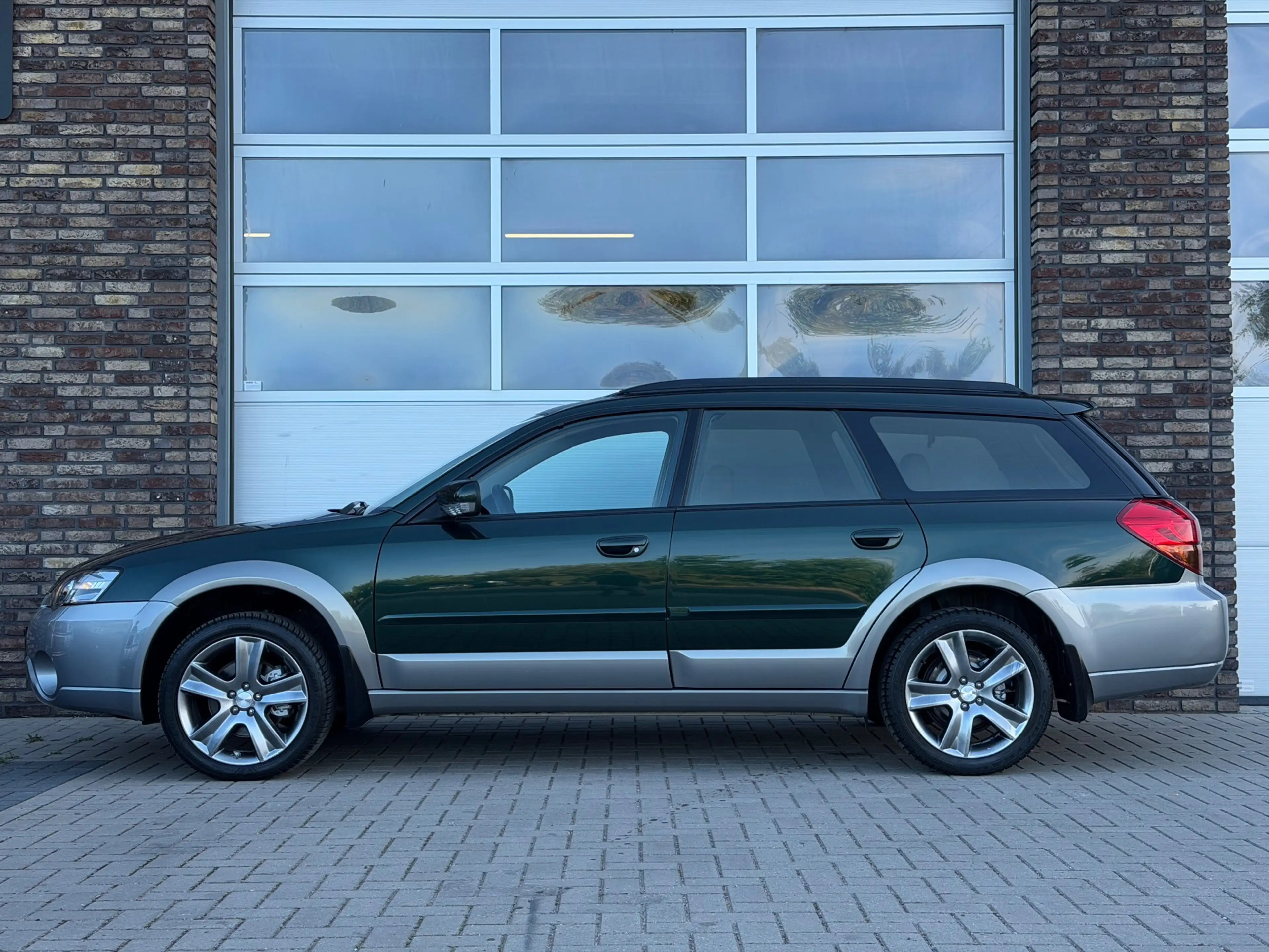 Subaru OUTBACK 3.0R Luxury AUT — photo 5