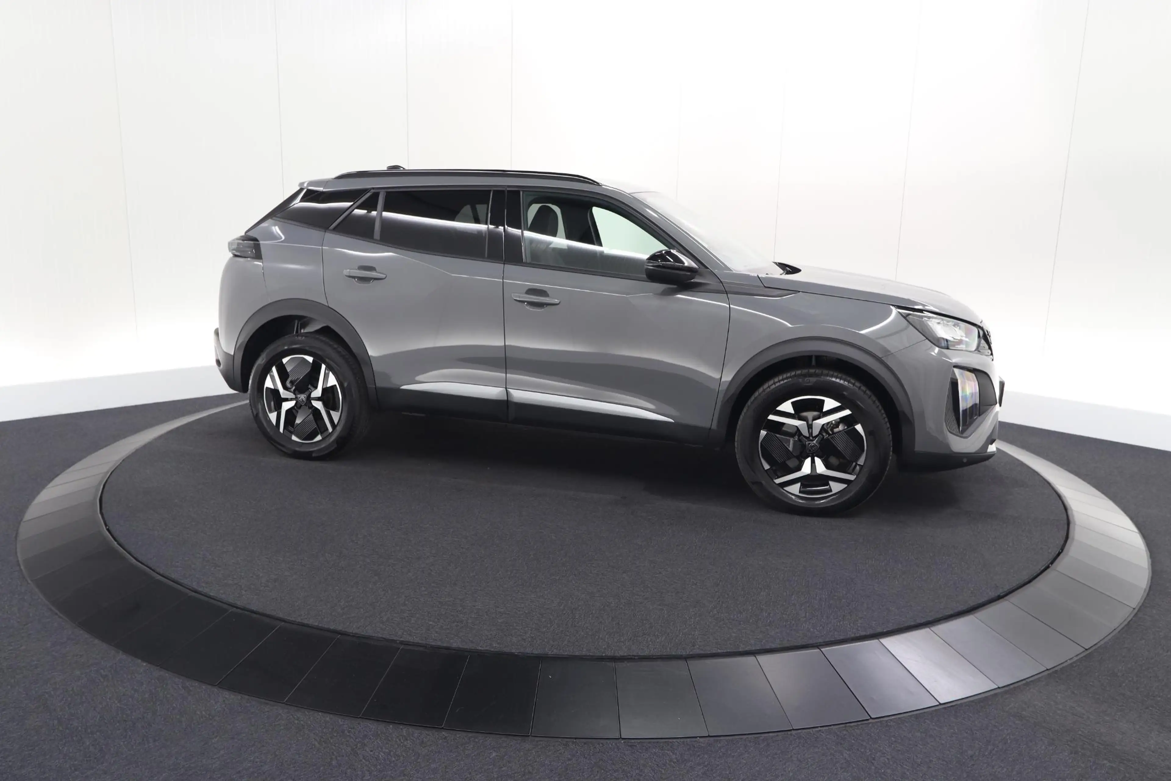 Peugeot 2008 1.2 Hybrid 145 Allure | Apple Carplay | Climate Co — photo 4