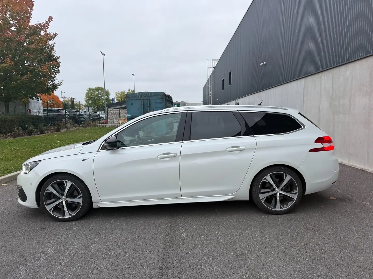 Peugeot 308 308 SW 2.0 BlueHDi 180ch S\u0026amp;S EAT6 GT Blanc - 2