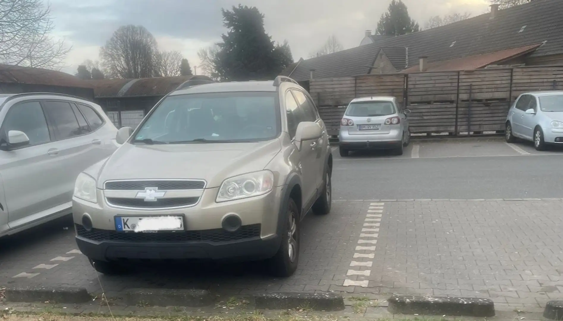 Chevrolet Captiva 2.4 2WD 5 Sitzer Gas LS - 1
