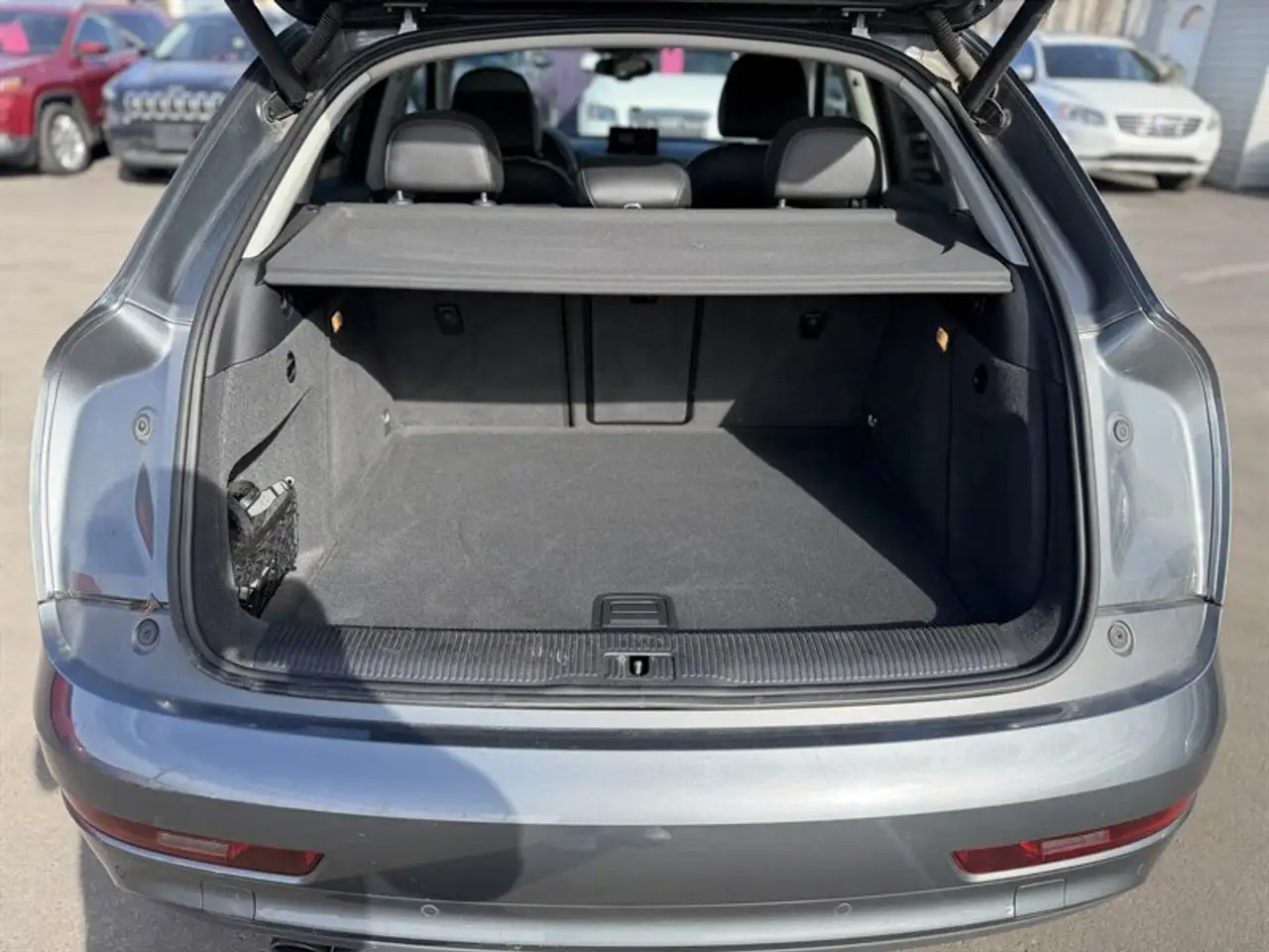 Audi Q3 снимка Audi Q3