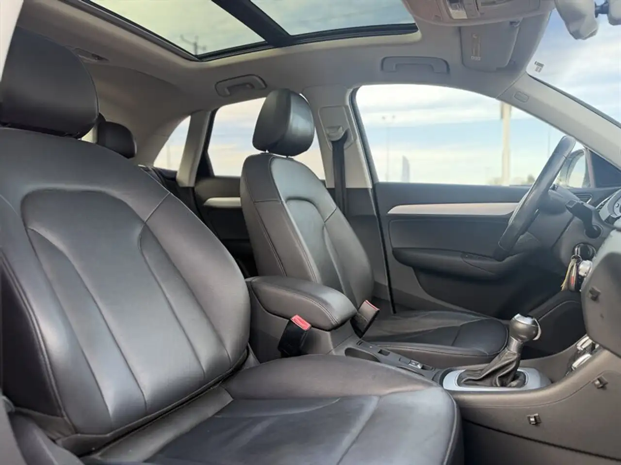 Audi Q3 снимка Audi Q3
