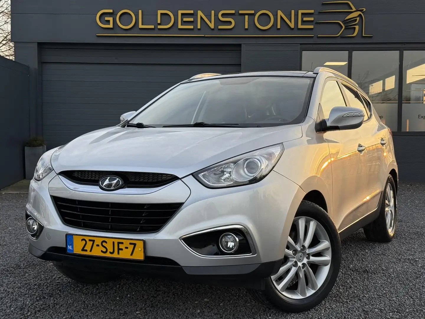 Hyundai iX35 2.0i i-Catcher 1e Eigenaar,Automaat,2xSchuifdak,Le Szürke - 1