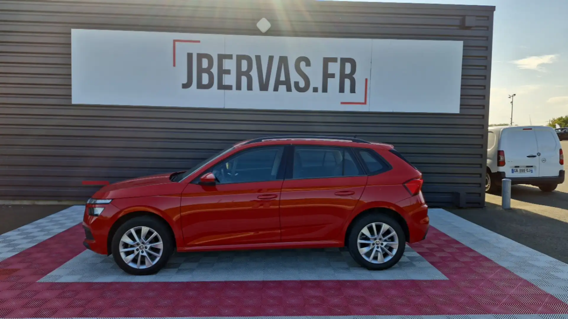 Skoda Kamiq 1.0 TSI 95 CH BVM5 ACTIVE Rouge - 2