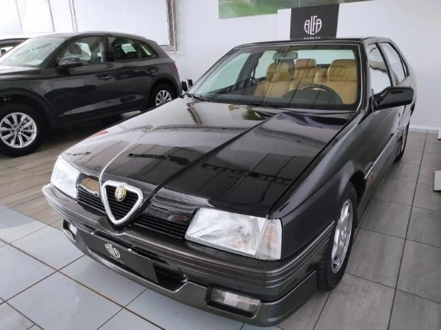 Alfa Romeo 164 - 3.0i V6 cat Quadrifoglio Zwart - 2