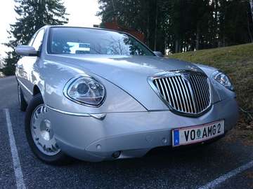 Thesis 2,4 20v Executive Executive