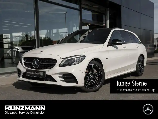 Mercedes-Benz C 300 e T AMG Night Distronic Panorama Kamera